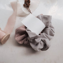 Load image into Gallery viewer, Bridesmaid Box (I)